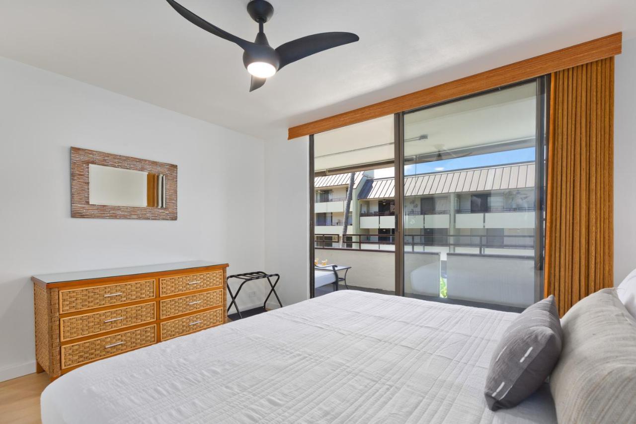Family Getaway - Lava Room At Magic Sands Beach Kailua-Kona Exterior foto